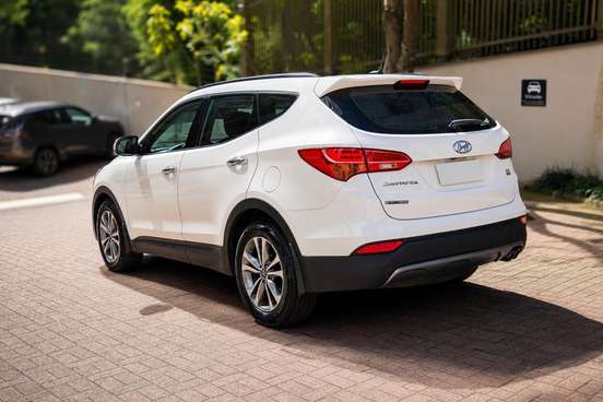 HYUNDAI-SANTA FÉ-3.3 MPFI 4X4 7 LUGARES V6 270CV GASOLINA 4P AUTOMÁTICO HYUNDAI-SANTA FÉ-2014