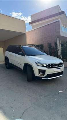JEEP-COMMANDER-2025