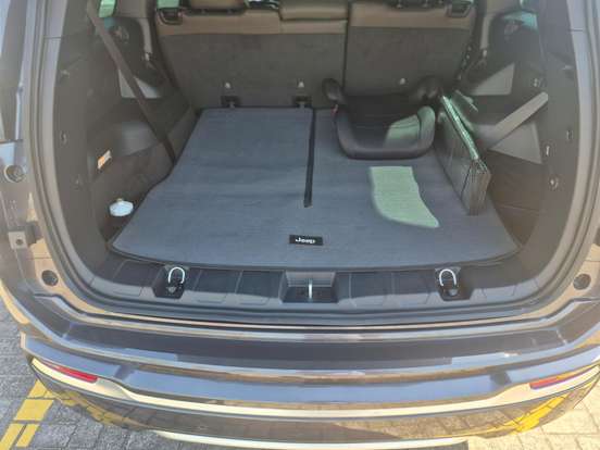 JEEP-COMMANDER-2026