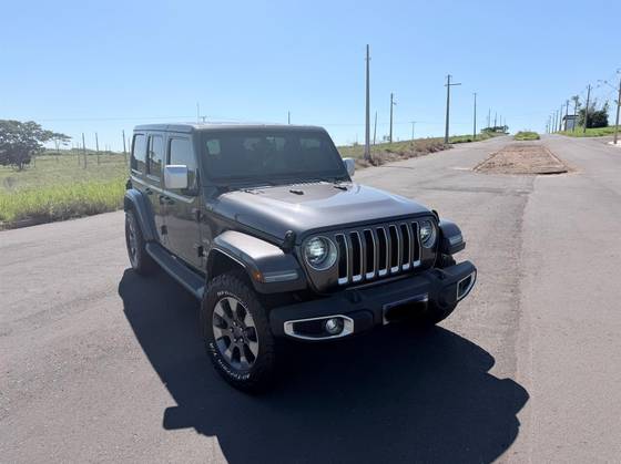 JEEP WRANGLER 2.0 TURBO GASOLINA SAHARA 4P 4X4 AT8