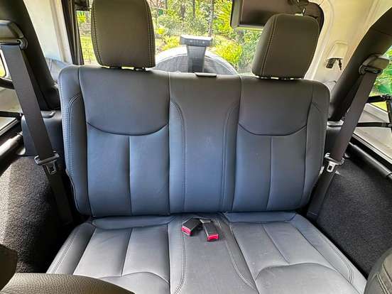JEEP-WRANGLER-3.6 SPORT 4X4 V6 12V GASOLINA 2P AUTOMÁTICO JEEP-WRANGLER-2015