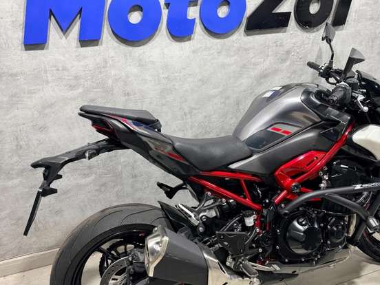 KAWASAKI-Z900 KAWASAKI-Z900-2025
