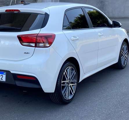 KIA-RIO-2020