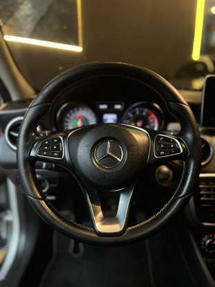 MERCEDES-BENZ-GLA 200-2017