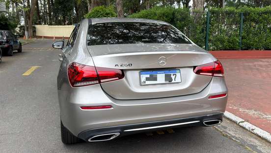 MERCEDES-BENZ-A 200-2019