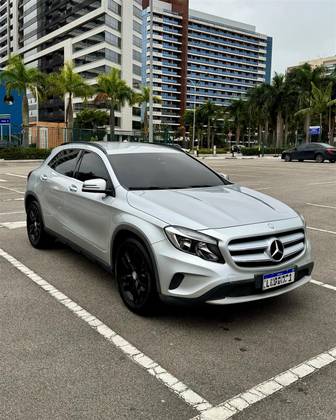 MERCEDES-BENZ GLA 200 1.6 CGI STYLE 16V TURBO FLEX 4P AUTOMÁTICO