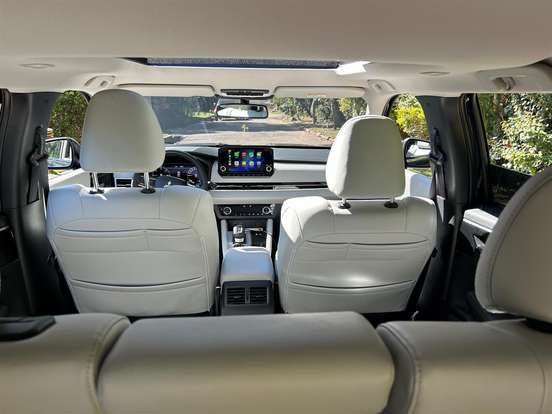 MITSUBISHI-OUTLANDER-2.4 PHEV HPE-S S-AWC DHT MITSUBISHI-OUTLANDER-2025