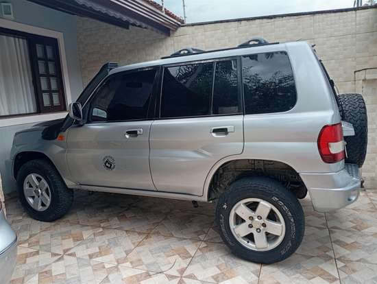 MITSUBISHI-PAJERO TR4-2005