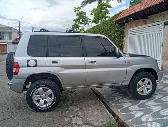 MITSUBISHI-PAJERO TR4-2005