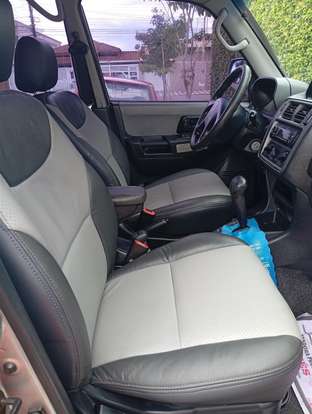 MITSUBISHI-PAJERO TR4-2005