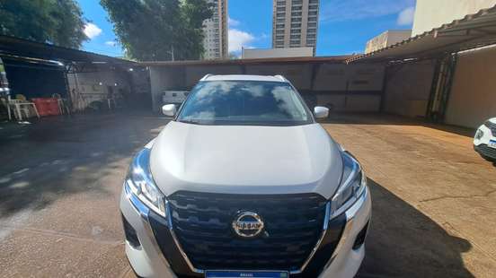 NISSAN-KICKS-2022