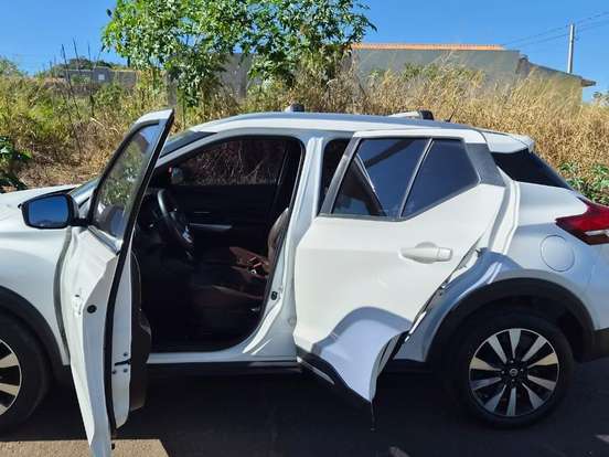NISSAN-KICKS-1.6 16V FLEXSTART SL 4P XTRONIC NISSAN-KICKS-2017