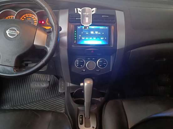 NISSAN-LIVINA-1.8 SL X-GEAR 16V FLEX 4P AUTOMÁTICO NISSAN-LIVINA-2011