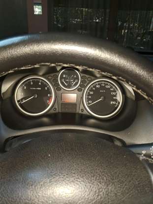 PEUGEOT-207-2011