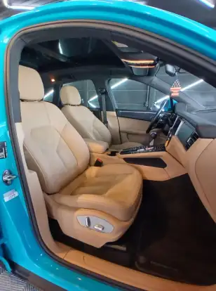 PORSCHE-MACAN-2020