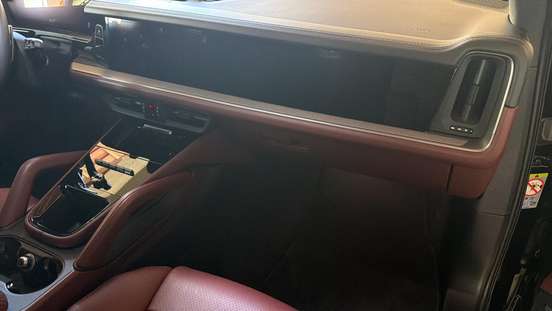 PORSCHE-CAYENNE-2024