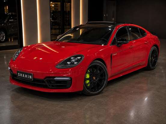 PORSCHE-PANAMERA-2019