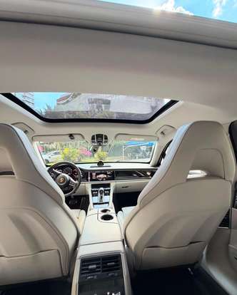 PORSCHE-PANAMERA-2020