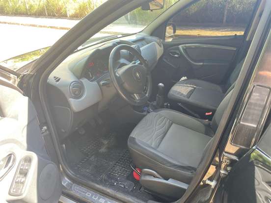 RENAULT-DUSTER-2013