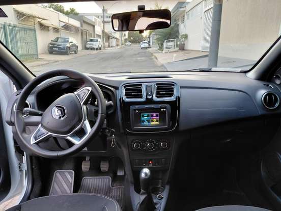 RENAULT-LOGAN-1.0 12V SCE FLEX ZEN MANUAL RENAULT-LOGAN-2024