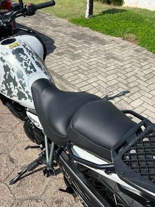 ROYAL ENFIELD-HIMALAYAN 450 KAMET WHITE-2025