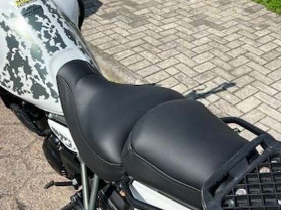 ROYAL ENFIELD-HIMALAYAN 450 KAMET WHITE ROYAL ENFIELD-HIMALAYAN 450 KAMET WHITE-2025