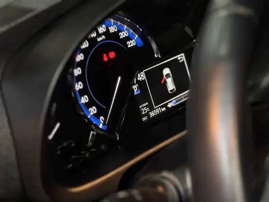 TOYOTA-YARIS-2024