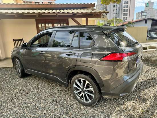 TOYOTA-COROLLA CROSS-2023