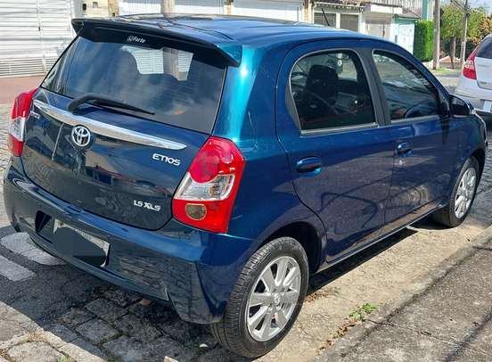 TOYOTA-ETIOS-2016