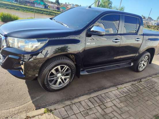 TOYOTA-HILUX-2.8 SRV 4X4 CD 16V DIESEL 4P AUTOMÁTICO TOYOTA-HILUX-2019