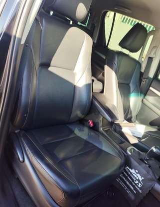 TOYOTA-HILUX-2019