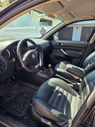 VOLKSWAGEN-GOLF-2007