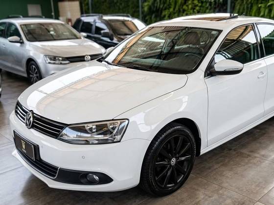 VOLKSWAGEN JETTA 2.0 COMFORTLINE FLEX 4P TIPTRONIC