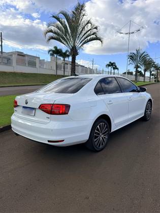 VOLKSWAGEN JETTA 2.0 TSI HIGHLINE 211CV GASOLINA 4P TIPTRONIC