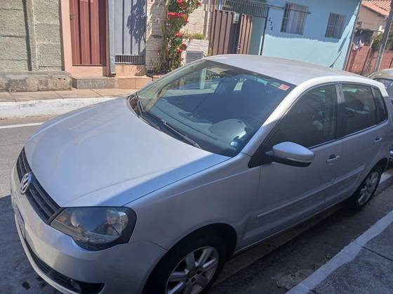 VOLKSWAGEN POLO 1.6 MI 8V FLEX 4P MANUAL