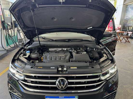VOLKSWAGEN-TIGUAN-2.0 300 TSI GASOLINA ALLSPACE R-LINE AUTOMÁTICO VOLKSWAGEN-TIGUAN-2024