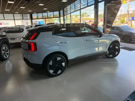 VOLVO-EX30-69 KW ELÉTRICO PLUS VOLVO-EX30-2024