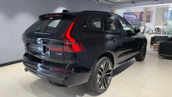 VOLVO-XC60-2026
