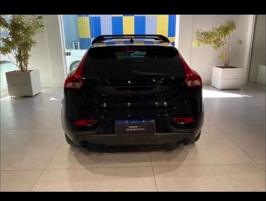 VOLVO-V40-2.0 T4 KINETIC GASOLINA 4P AUTOMÁTICO VOLVO-V40-2018