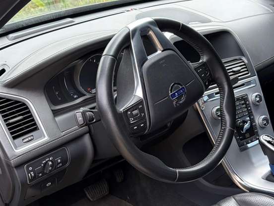 VOLVO-XC60-2.0 T5 INSCRIPTION GASOLINA 4P AUTOMÁTICO VOLVO-XC60-2017