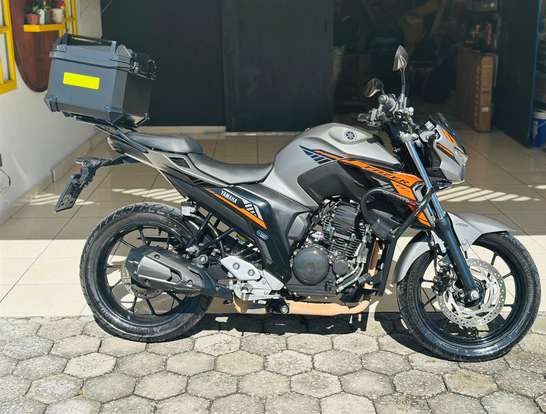 YAMAHA-FZ25 FAZER CONNECTED ABS-2025