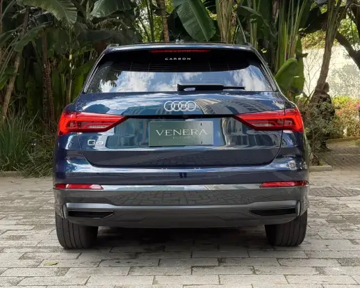 AUDI-Q3-2020