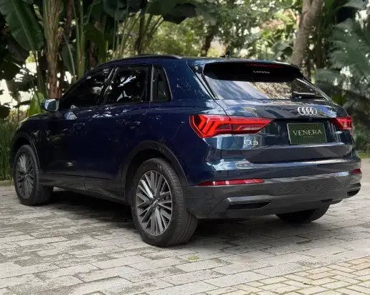 AUDI-Q3-2020