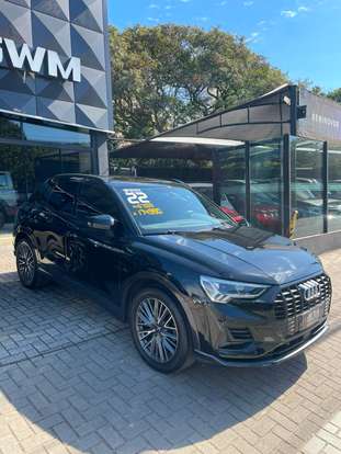 AUDI-Q3-2021