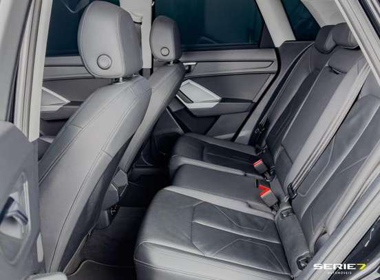 AUDI-Q3-2021
