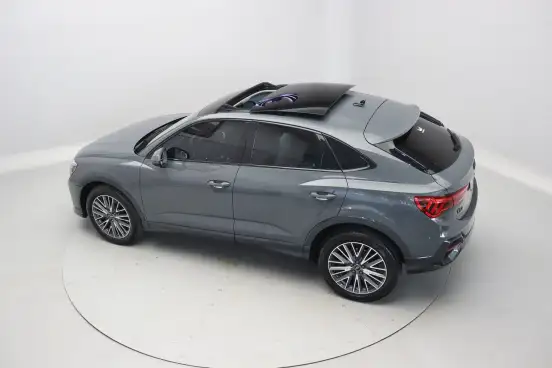 AUDI-Q3-2023
