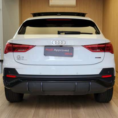 AUDI-Q3-2023