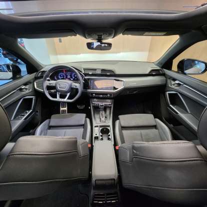 AUDI-Q3-2023