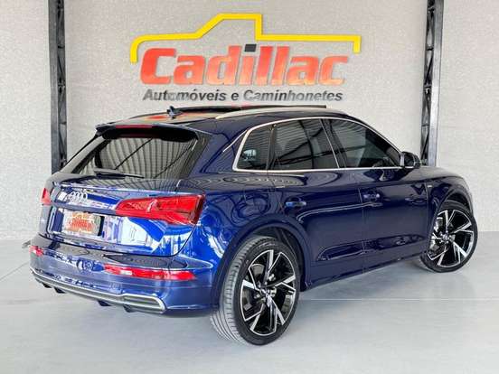 AUDI-Q5-2019