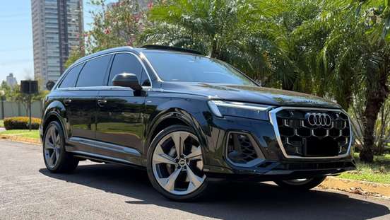 AUDI-Q7-2025